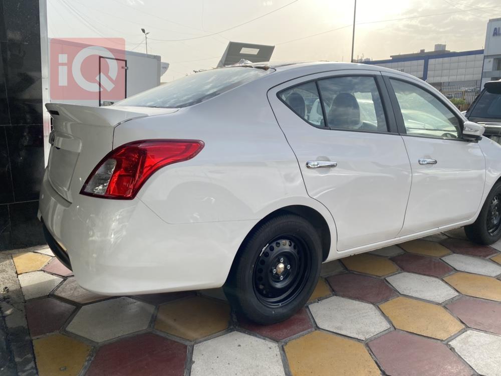 Nissan Sunny